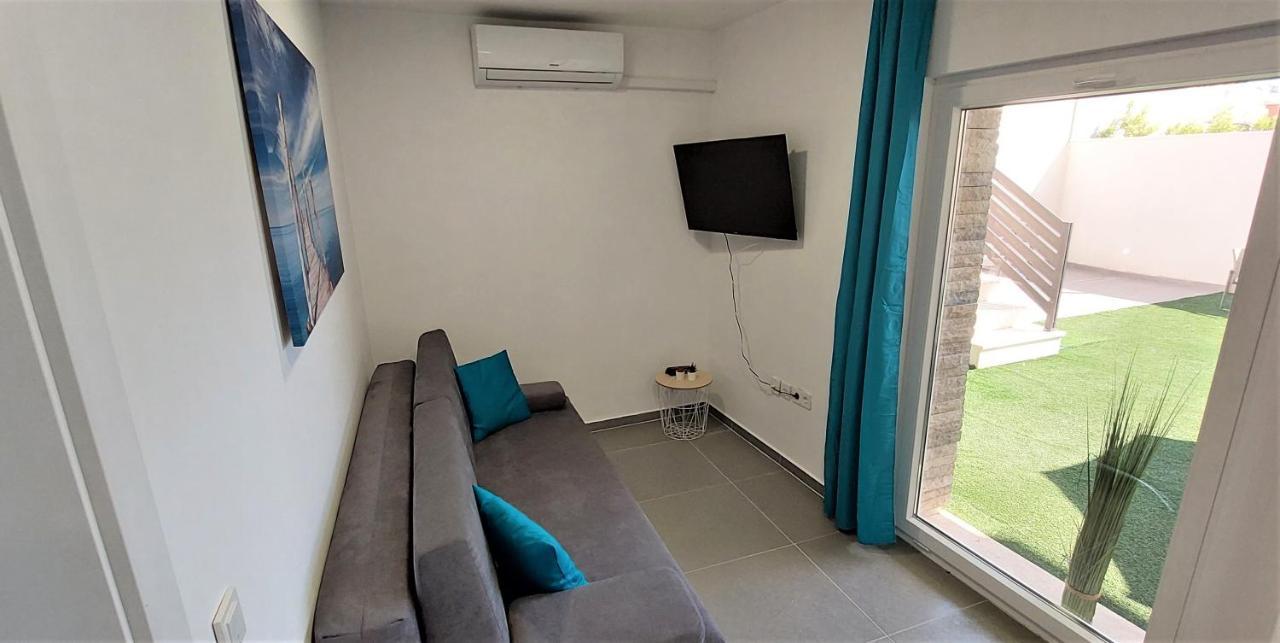 Vip Deluxe Apartment Arian Novalja Exterior foto